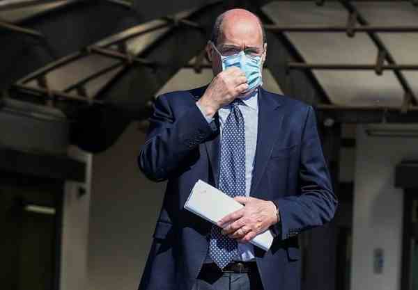 Lazio - Le mascherine fantasma e problemi epidemiologici - nicola zingaretti-foto ag Dire