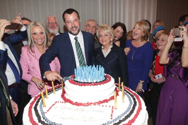 Il Ministro Matteo Salvini E Daniela Javarone