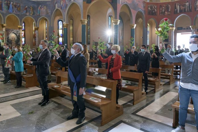 Monastero Santaritadacascia Sindaco Cascia Presidente Tesei Benedizione Rose 22 Maggio monastero santaritadacascia sindaco Cascia Presidente Tesei benedizione rose 22 maggio