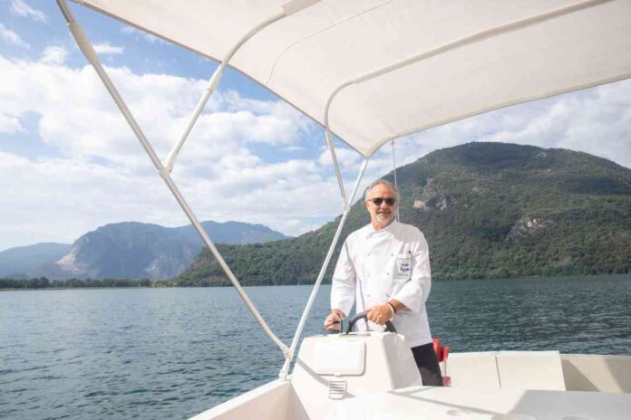 Chef Marco Sacco A Bordo Della Barchetta Gourmet