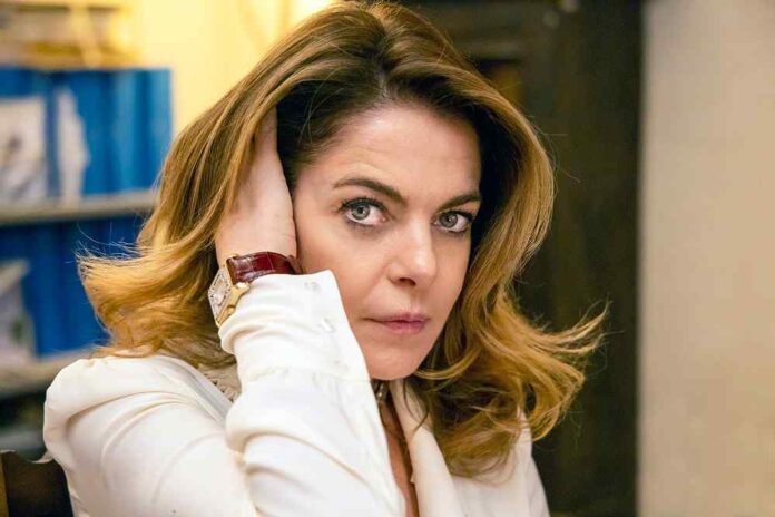 Claudia Gerini nel Film Anna Rosenberg Claudia Gerini Nel Film Anna Rosenberg