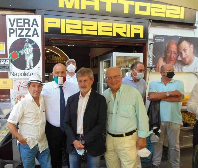 Gianni Alemanno Rosario Lopa Incontro In Pizzeria A Napoli 10 Settembre 2020