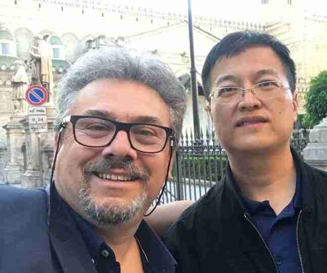 Antonino Giaramita e il Vice Sindaco di Siping compressed