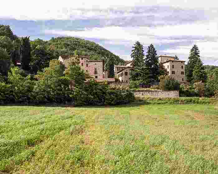 Paesaggio Appennino Rocca Valle Castrignano Castelli Ducato
