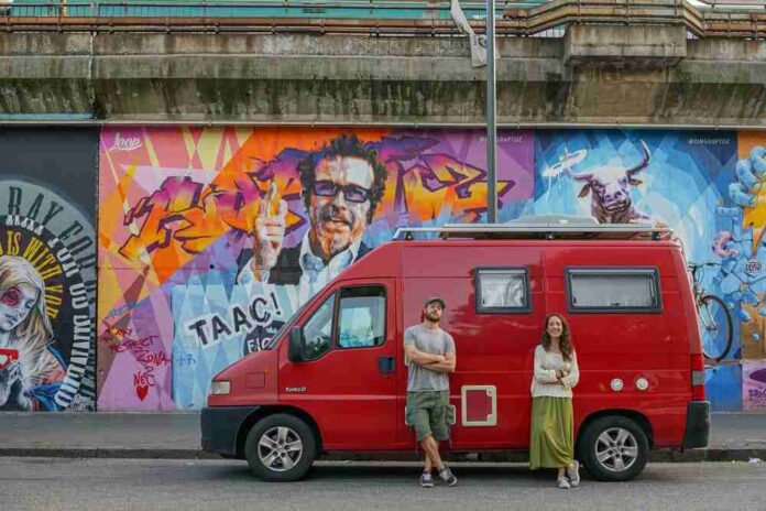 Torno a vivere in Italia - Falcon Milano Torno a vivere in Italia Falcon Milano