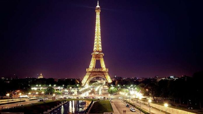 Tour Eiffel di notte Tour Eiffel di notte
