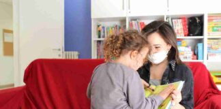 caf Centro di Aiuto al bambino maltrattato e alla Famiglia in crisi minori