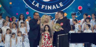 Carlo Conti e Antonella Clerici Finale Zecchino d'Oro 2019