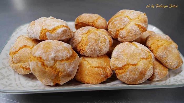 amaretti di mombaruzzo