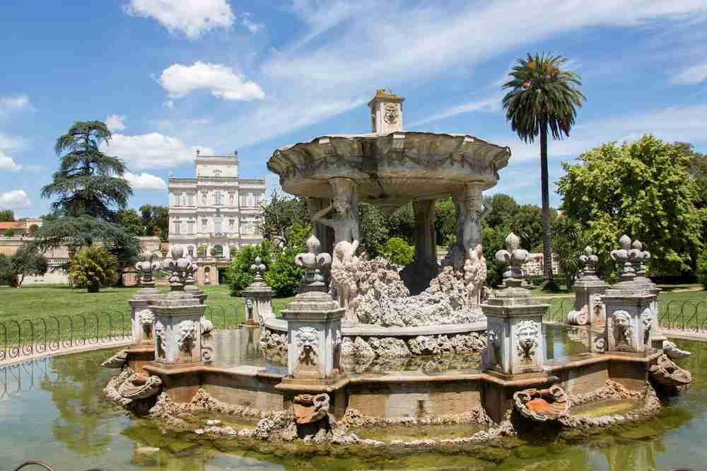 4 Fontana del Putto Villa Pamphilj