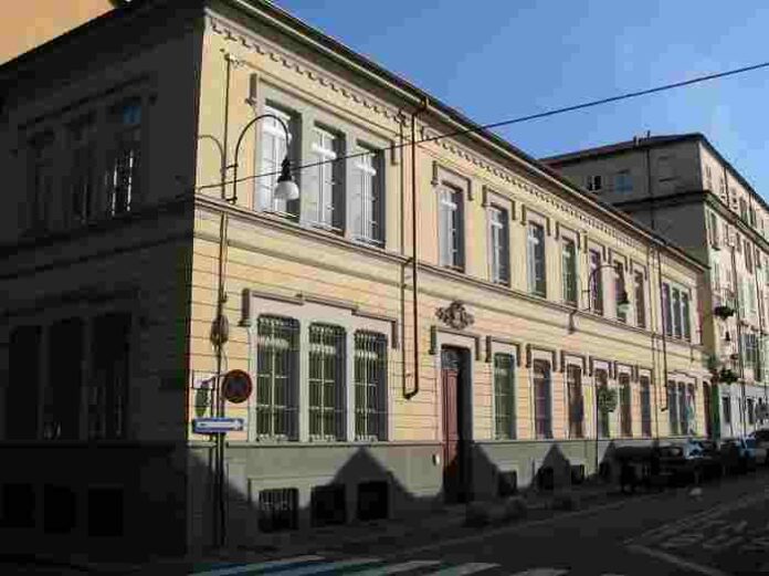 l'edificio di via Bligny l'edificio di via Bligny