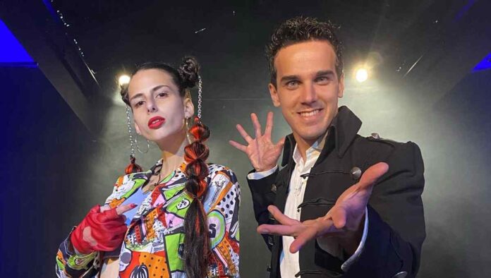 Nicole Rossi e Luca Bono al Circolo Amici della Magia di Torino per le riprese di PlayMag