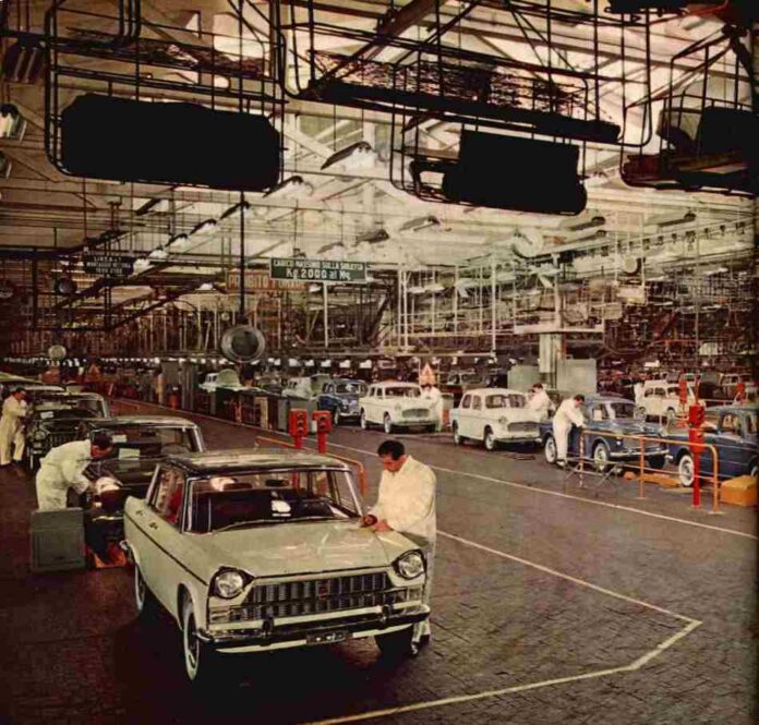 Workers in Fiat factories, Turin