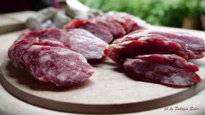 salame di varzi dop a fette min