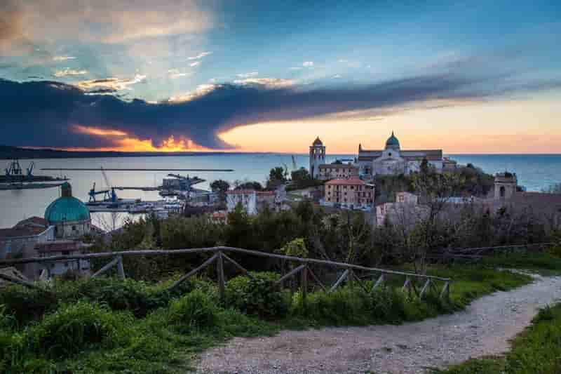 Ancona al tramonto