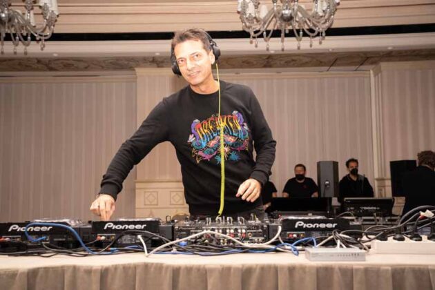 66 Brain Storming Deejay Molella