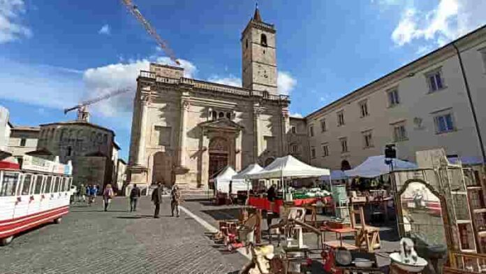 Ascoli mercatino