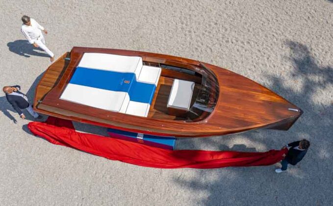 Villa d'Este Style Electric Yachting 1150 credit Bluepassion