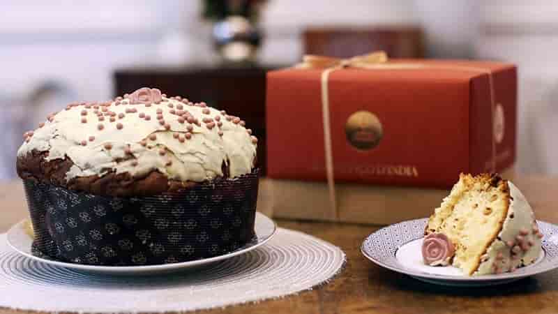 panettone rosa e fico d'india