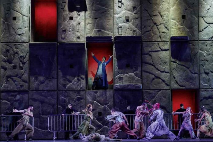 Notre Dame de Paris 2002 2022