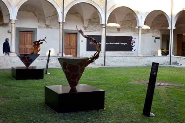 13 Sandro Gorra PIRA e CONO PARDALIS Chiostro Sant Agostino Pietrasanta