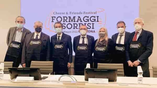 FORMAGGI E SORRISI