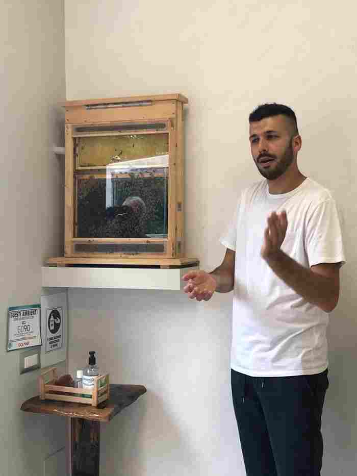 Luca parla con le Api