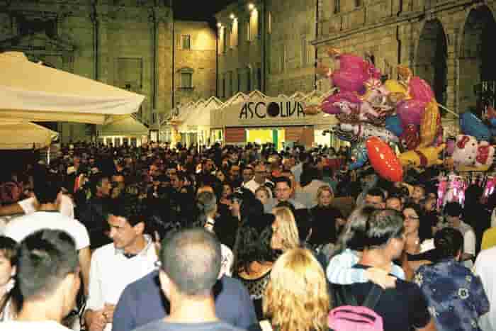 Ascoliva Festival di sera