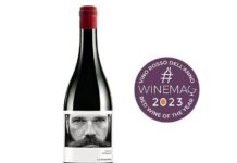 Lo Straniero Pinot Nero Il Poggiarello miglior vino rosso dell'anno