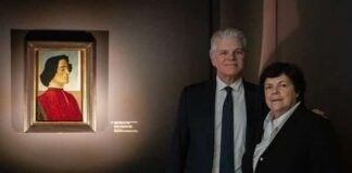 Di fianco al Botticelli Giovanni Andrea Toselli, Presidente e Amministratore Delegato di PwC e Maria Cristina Rodeschini, Direttore Accademia Carrara
