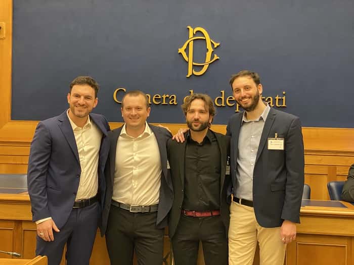 Foto alla Camera dei deputati da sx verso destra Francesco Brocca, Niccolò Calandri, Barbascura, Gianluca Daluiso