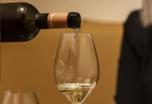 I vini d’Alsazia a Milano ”Trasparenze e sincerità: il calice per i vini alsaziani” Vino ph. Irma Fiorillo