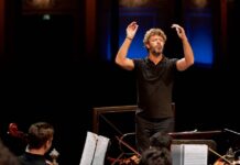 Milano. Pablo Heras-Casado dirige la Filarmonica nella Prova Aperta a favore di Cooperativa Sociale Diapason | 28 maggio Pablo Heras Casado credit Milagro Elstak