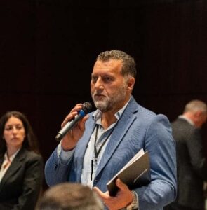 Dr.Giuliano De Carolis