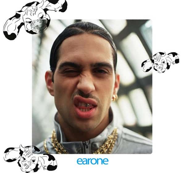 Mahmood fiamma olimpica Milano Cortina