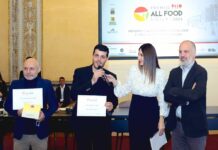 Mario Fiasconaro ritira il Premio All Food Sicily final