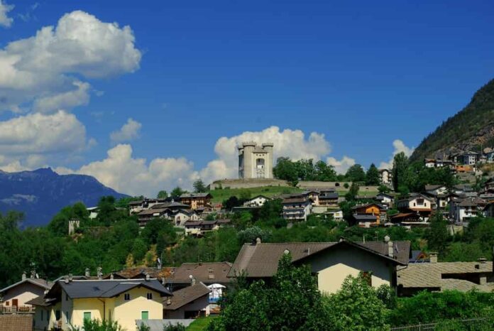 Aymavilles - (AO) VdA Aymavilles VdA - borghi italiani in camper