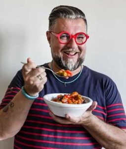 Alex Li Calzi L'orso in cucina