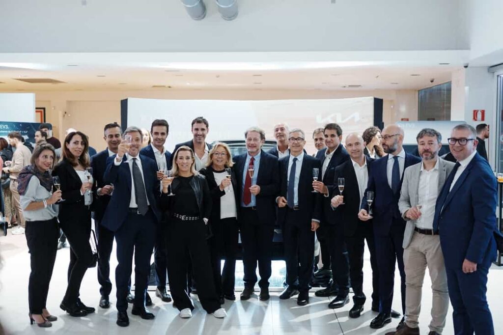 Brindisi finale lancio nuovo SUV elettrico Kia EV3 sede Leonori