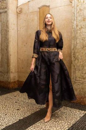 Sartoria Angela AI 2024 25 04