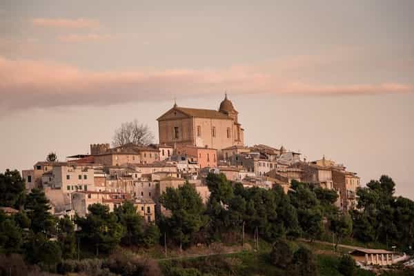 Borgo Storico Monteprandone panorama festa con San Giacomo della Marca