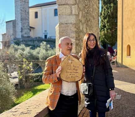Guerri e 300 millesima visitatrice Cinzia Bianchi min