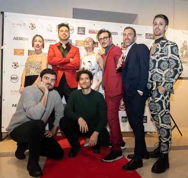 in basso Claudio Colica e Fabrizio Colica, da sx Carlotta Porzio Brazo Crew Cora Gasparotti Giacomo Spaconi Giuseppe Pedullà e Antonino Montalbano red carpet RIFFF 2024