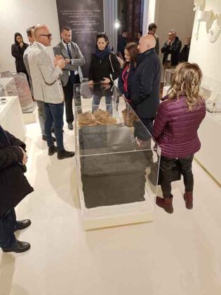 17 Dall'uovo alle mele Villa Campolieto, Ercolano