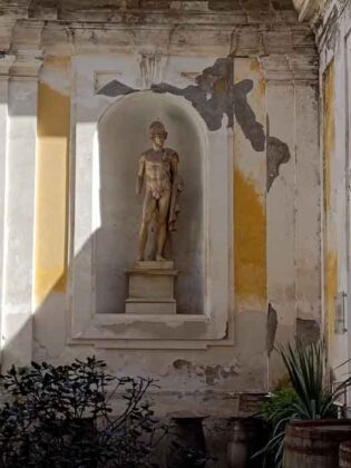 22 L'Orto Botanico della Reggia di Portici