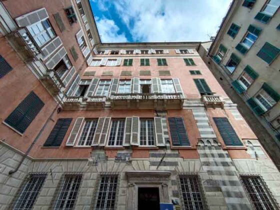 Palazzo Cattaneo Della Volta 01