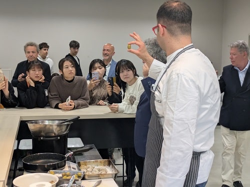Demo cucina a Osaka