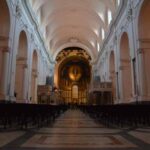 Duomo di Salerno Navata Centrale foto di Mentnafunangann