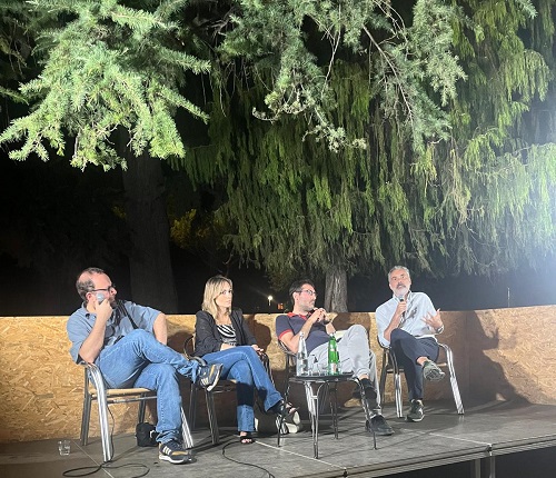 La Piazza e La Storia