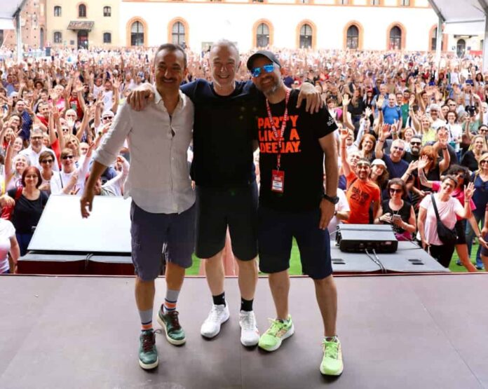 Party Lake a Deejay SPEAKERS CORNER DJCI ph Andrea Tuccio Party Lake a Deejay SPEAKERS CORNER DJCI ph Andrea Tuccio